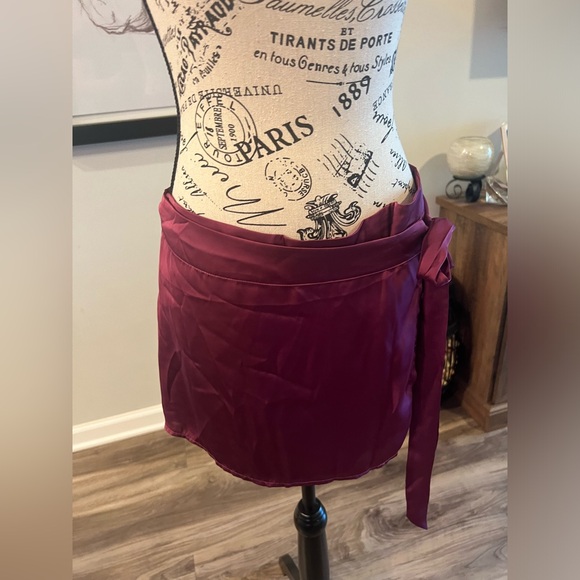 Free People Dresses & Skirts - Free people satin Mini wrap skirt size large